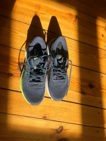 Used Asics Gel-Kinjo 2 bike — image 2 of 4