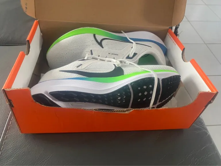 Used Nike Air Zoom Pegasus 40 bike — image 5 of 7