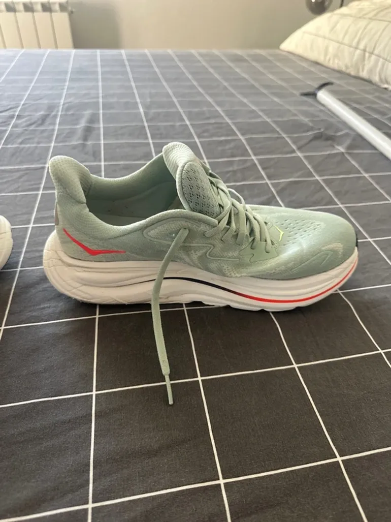 Used Hoka Clifton 10 bike — image 4 of 5