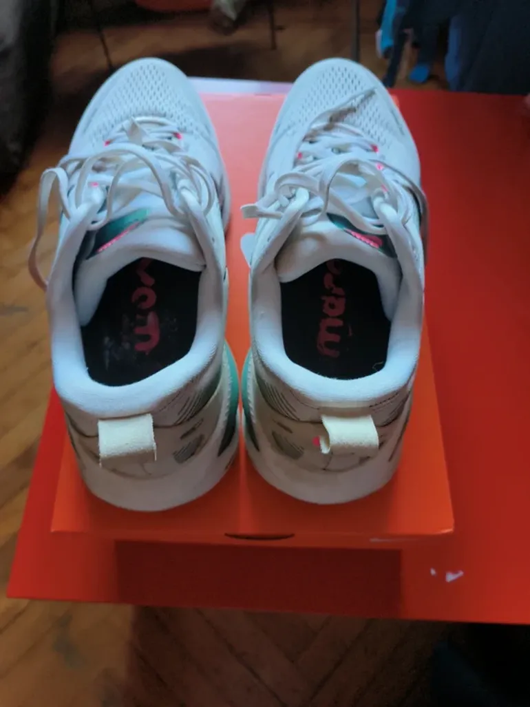 Brugt Nike Vomero 18 bike — billede 3 af 8