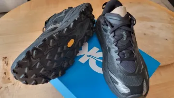 Used Hoka Speedgoat 7 bike — image 8 of 10