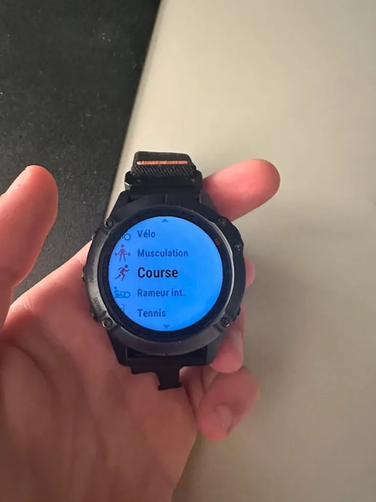 Used Garmin Fenix 6 Pro Sapphire bike — image 9 of 12