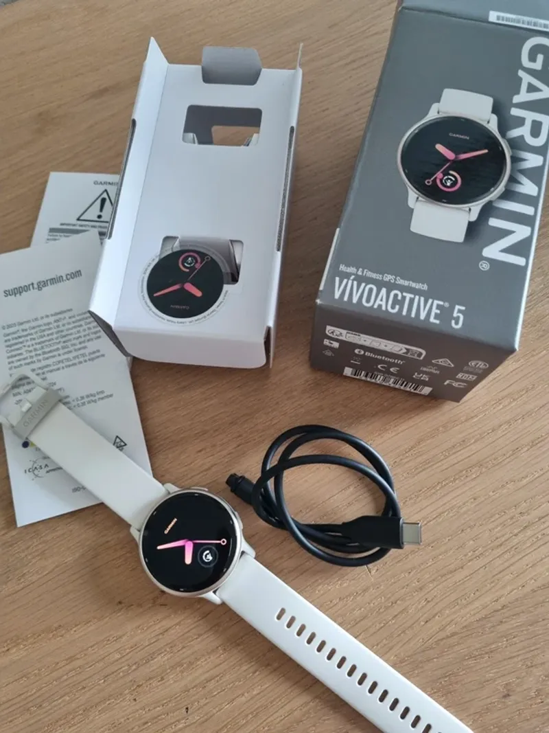 Used Garmin Vivoactive 5 Electronics