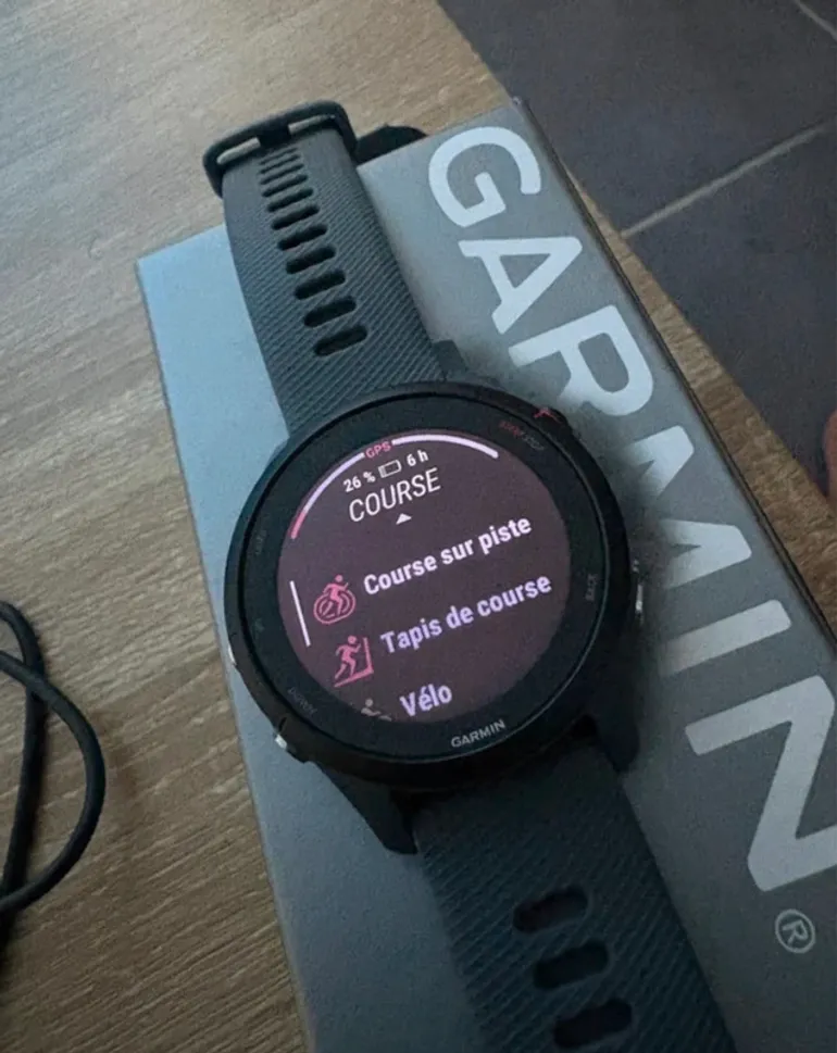 Used Garmin Forerunner 255 bike — image 3 of 6