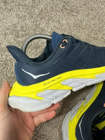 Used Hoka Running Sneakers bike — image 3 of 10