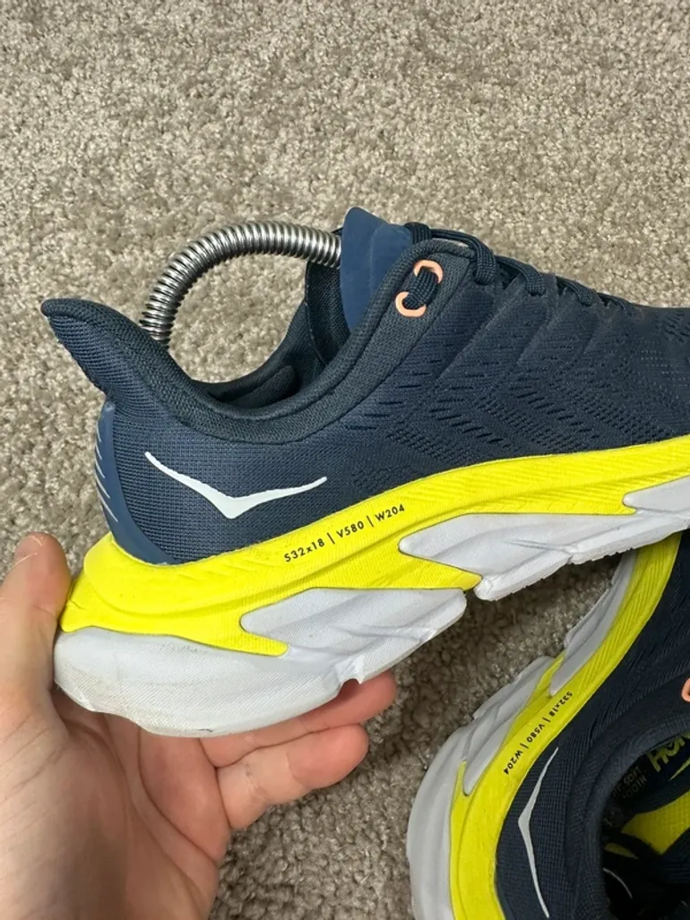 Used Hoka Running Sneakers bike — image 3 of 10
