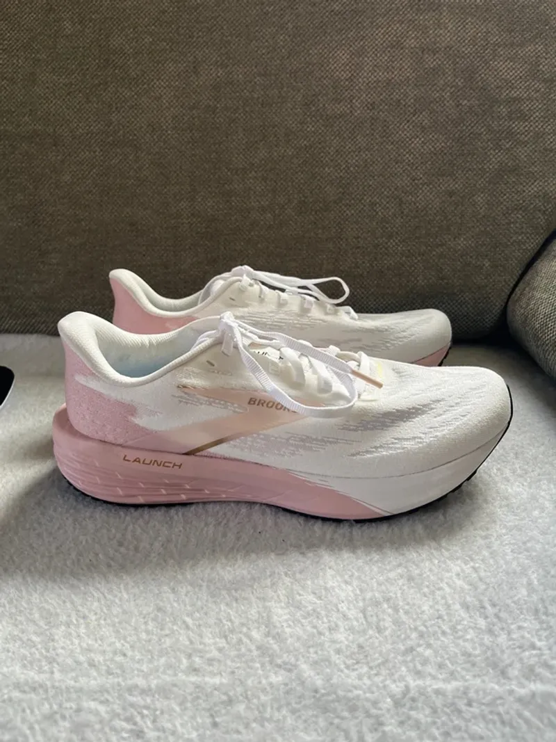 Used Brooks Launch 11 Running Shoes