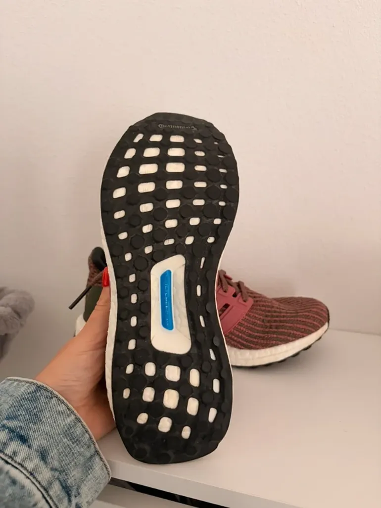 Used Adidas UltraBoost 4.0 bike — image 3 of 3