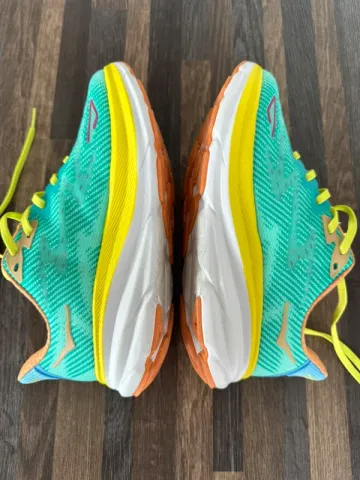 Used Hoka Clifton 9 bike — image 4 of 5