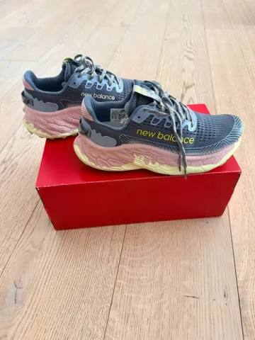 Used New Balance Fresh Foam bike — image 2 of 6
