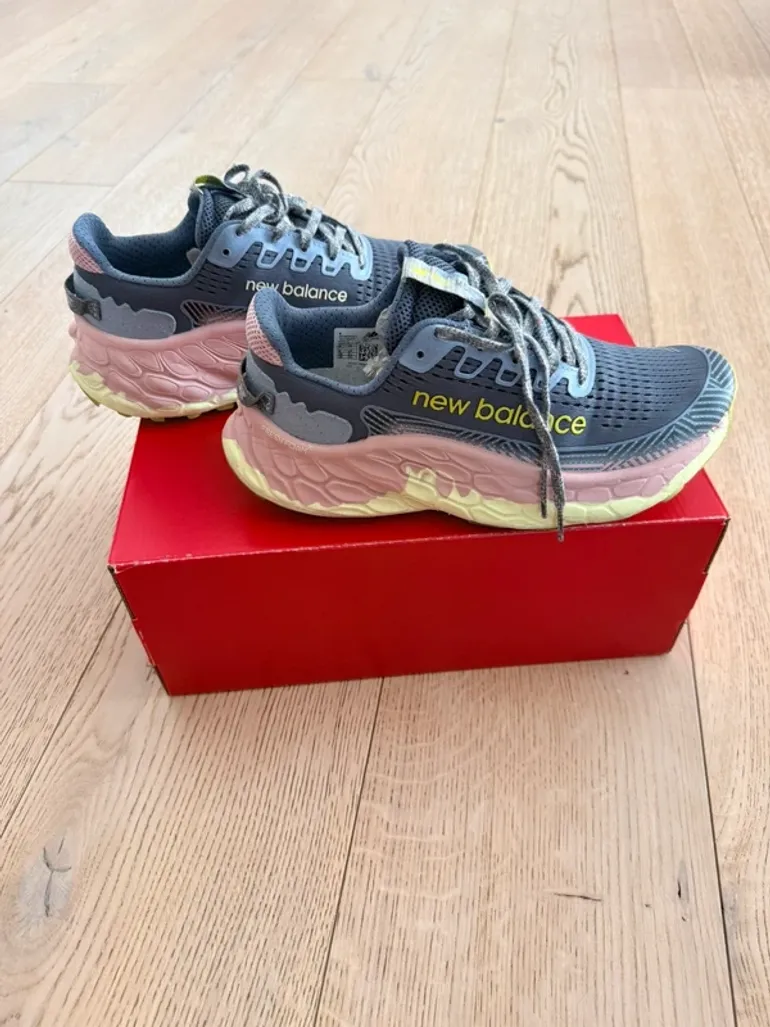 Used New Balance Fresh Foam bike — image 2 of 6