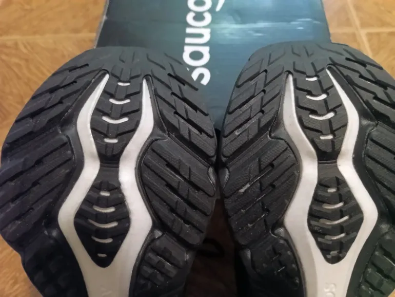 Used Saucony Hurricane 25 bike — image 6 of 6