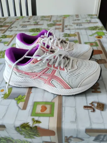 Brugt Asics Gel-Contend 8 bike — billede 1 af 4