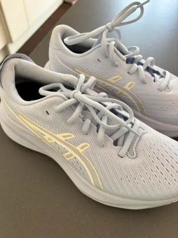 Used Asics Laufschuh Damen bike — image 3 of 8