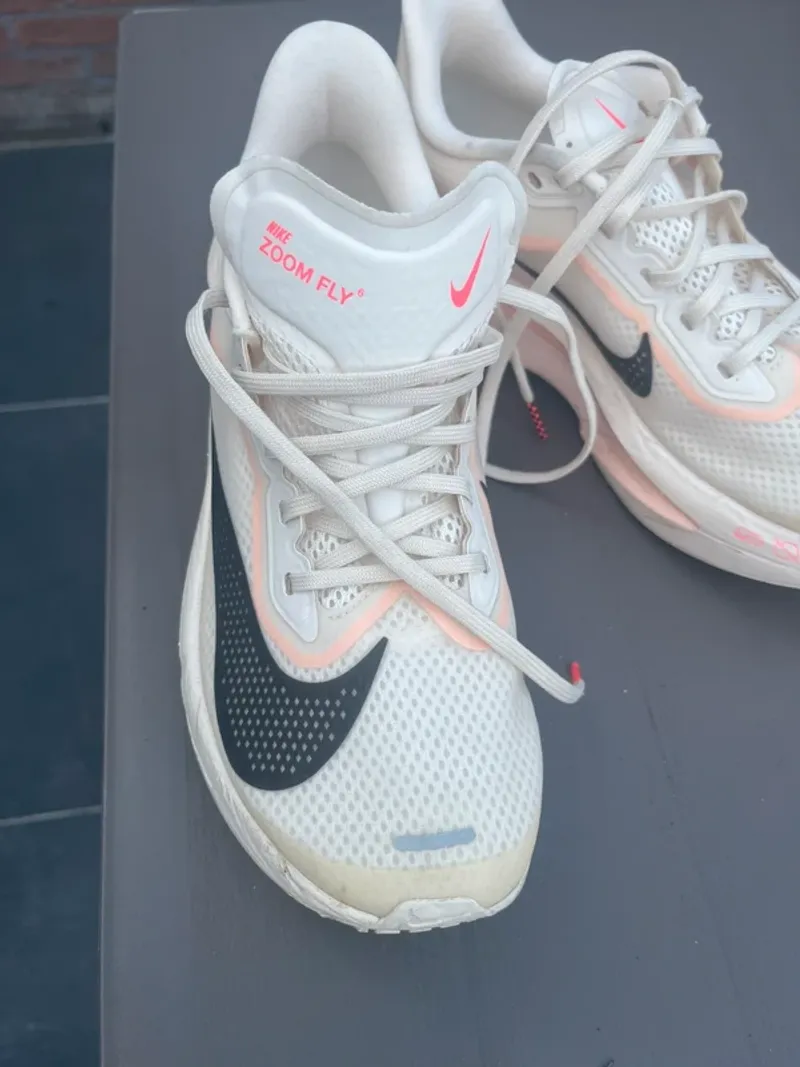 Used Premium Zoom Fly 6 Running Shoes
