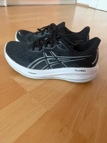 Used Asics Gel Cumulus 26 bike — image 1 of 3