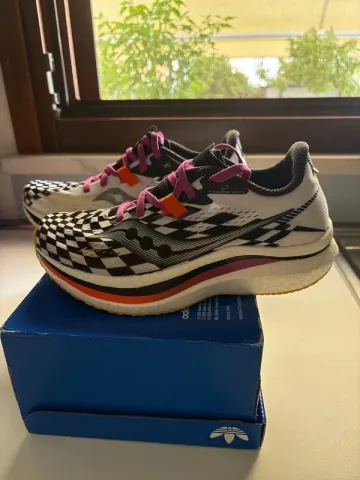 Saucony Endorphin Pro 2 bike usato — immagine 2 di 14