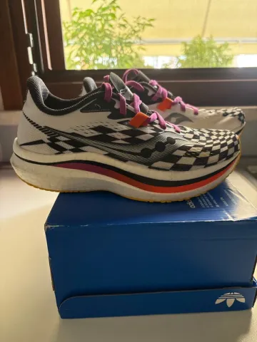 Saucony Endorphin Pro 2 bike usato — immagine 3 di 14