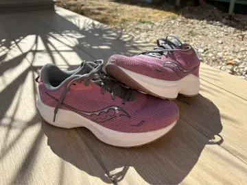Used Saucony Running Shoes bike — image 1 of 4