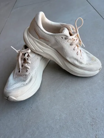Used Hoka Rincon 4 bike — image 2 of 6