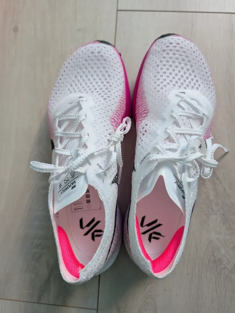 Used Nike Vaporfly Next% 3 bike — image 4 of 8