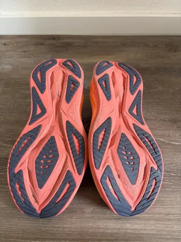Käytetty Asics Superblast 2 bike — kuva 2 / 4