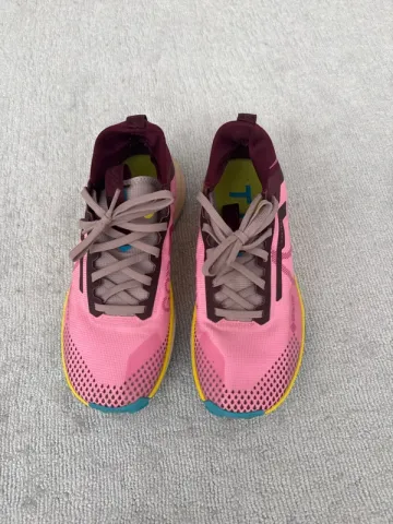Used Nike Trail Running Gore Tex React bike — image 2 of 6
