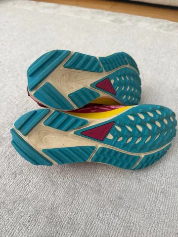 Used Nike Trail Running Gore Tex React bike — image 6 of 6