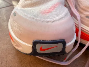Used Nike Vomero Plus bike — image 10 of 10