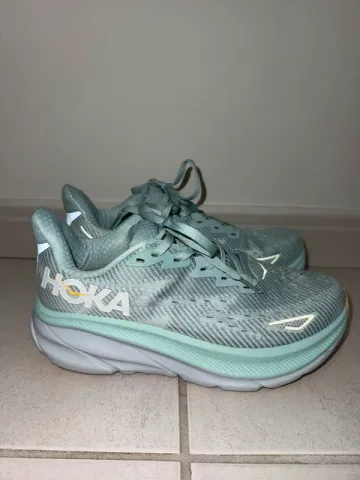 Used Hoka Clifton 9 bike — image 3 of 7