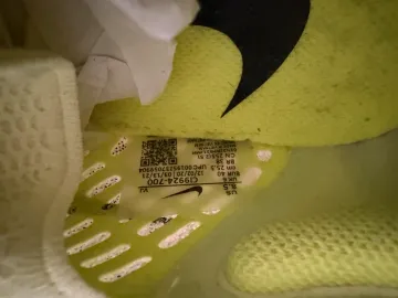 Używany Nike Air Zoom Tempo NEXT% Flyknit bike — zdjęcie 5 z 5