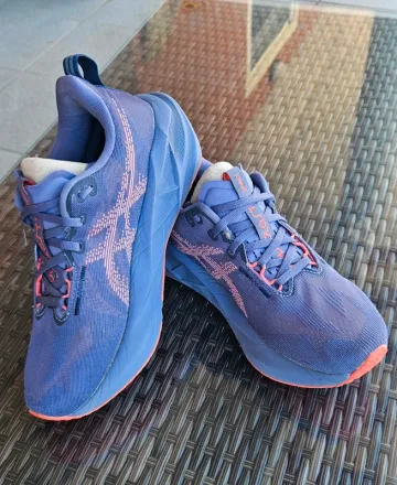 Used Asics Novablast 5 bike — image 10 of 14