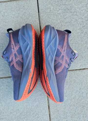 Used Asics Novablast 5 bike — image 3 of 14