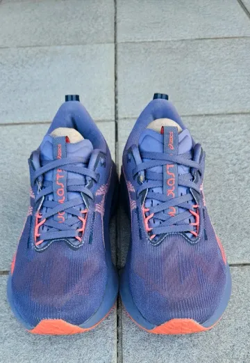 Used Asics Novablast 5 bike — image 2 of 14
