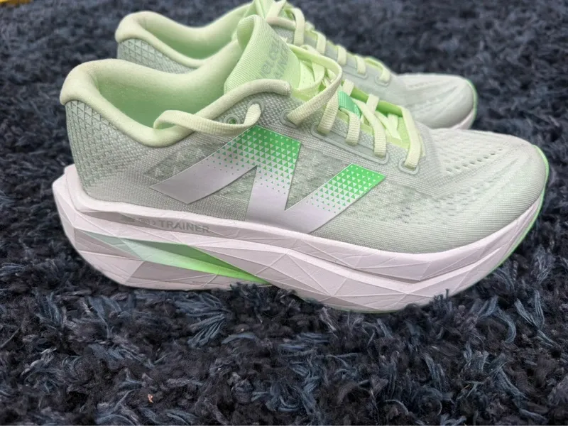 Used New Balance Fuelcell Supercomp trainer V3 Running Shoes