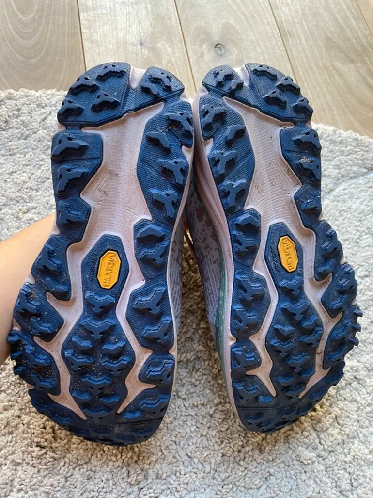 Used Hoka Speedgoat 6 GTX bike — image 2 of 7