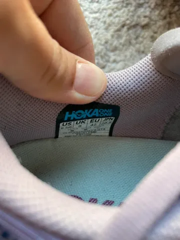 Used Hoka Speedgoat 6 GTX bike — image 7 of 7