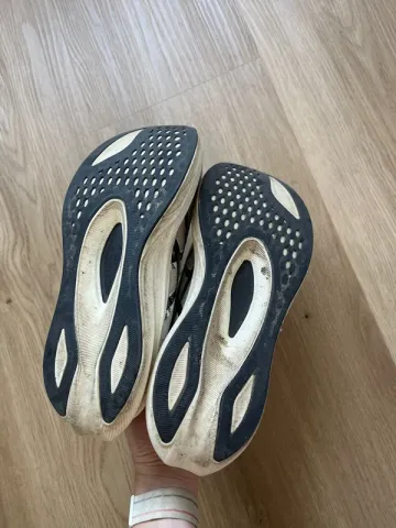 Used Asics Magic Speed 4 bike — image 4 of 6