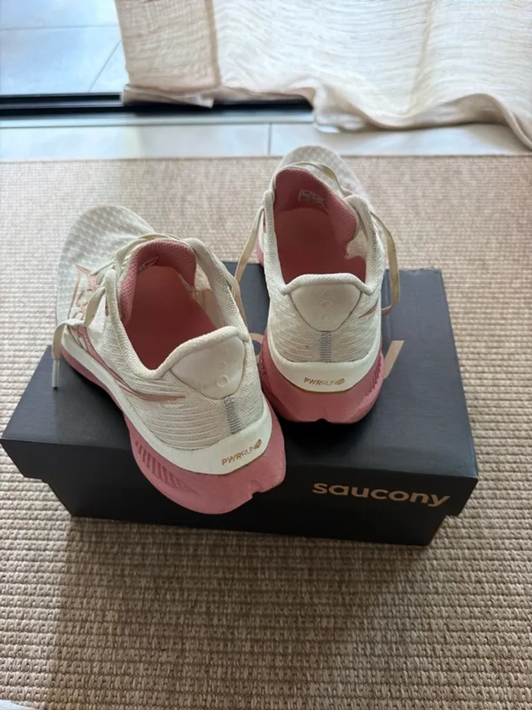 Käytetty Saucony Endorphin Speed 5 bike — kuva 2 / 5