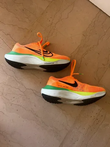Nike Running Shoes bike usato — immagine 4 di 7