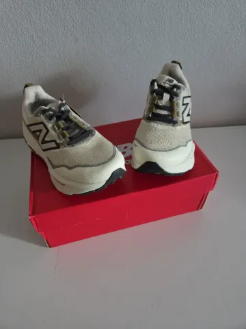 New Balance Hierro bike d'occasion — image 1 sur 3