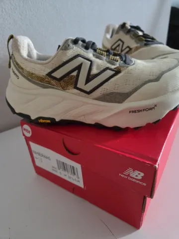 New Balance Hierro bike d'occasion — image 2 sur 3
