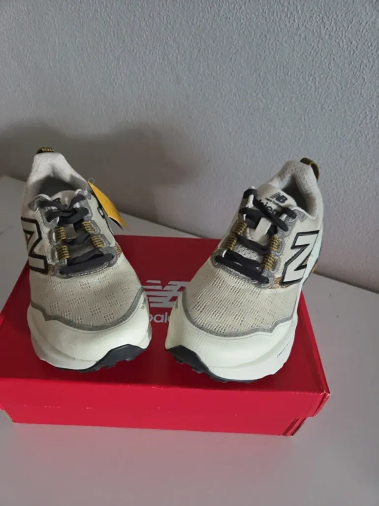 New Balance Hierro bike d'occasion — image 3 sur 3