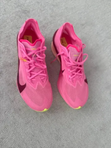 Used Nike ZoomX Vaporfly bike — image 4 of 14
