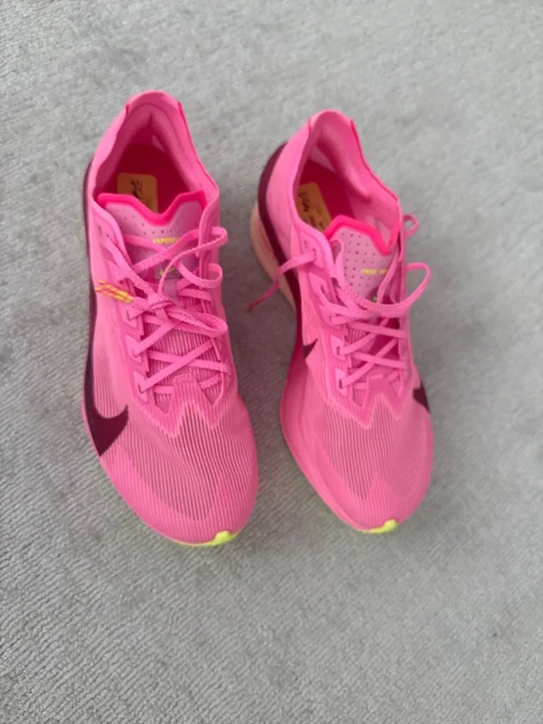 Used Nike ZoomX Vaporfly bike — image 4 of 14
