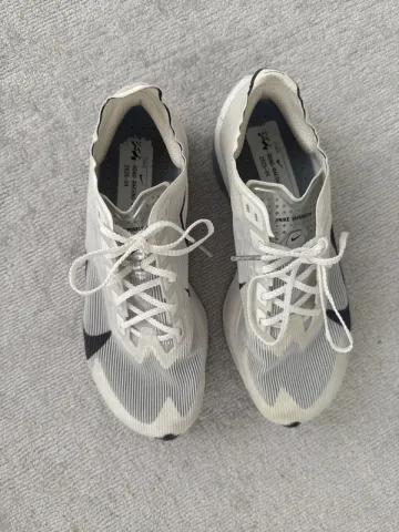 Used Nike ZoomX Vaporfly bike — image 3 of 7