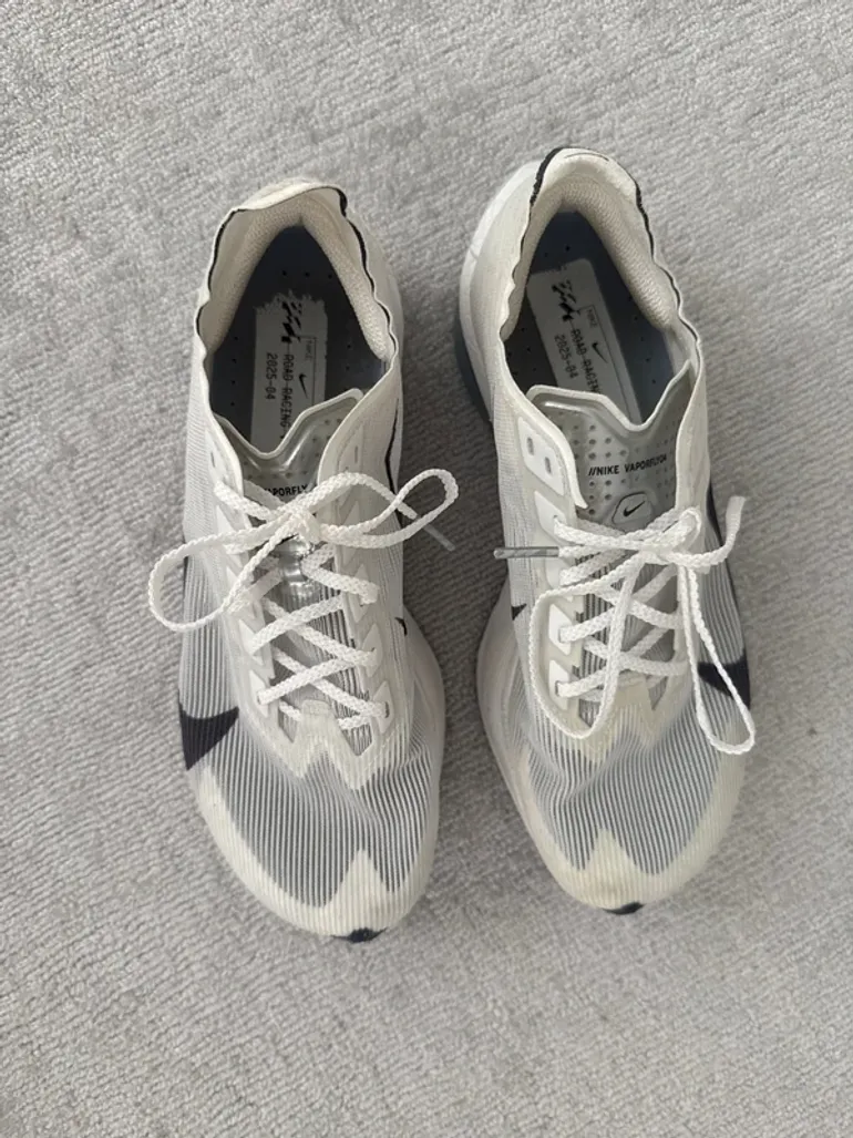Used Nike ZoomX Vaporfly bike — image 3 of 7
