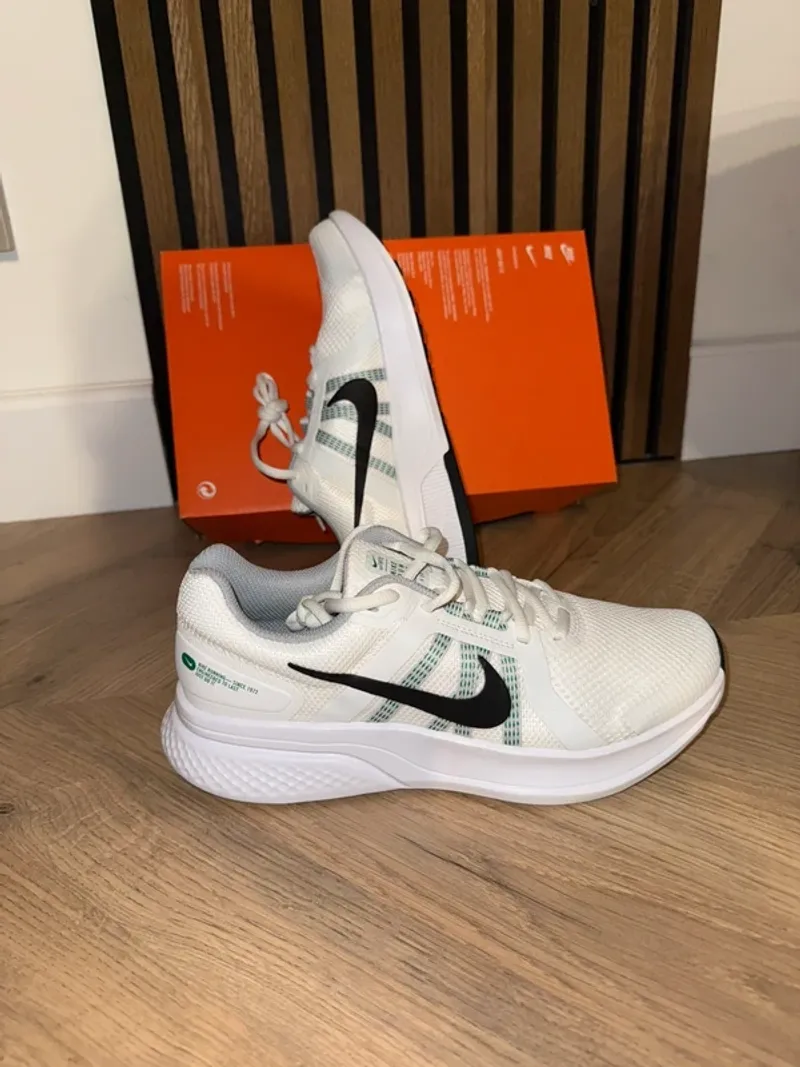 Used Nike Swift Run 2 Running Shoes