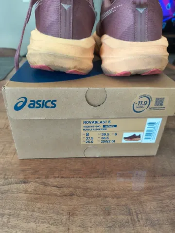 Used Asics Novablast 5 bike — image 2 of 4