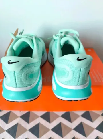 Used Nike Journey Run bike — image 3 of 9
